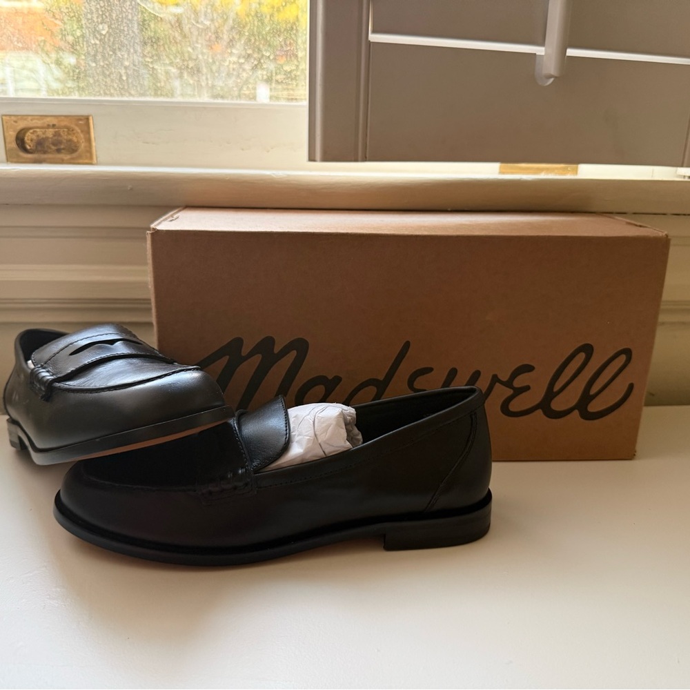 Madewell Women’s Grayson Black Leather Penny Loafers. NWT